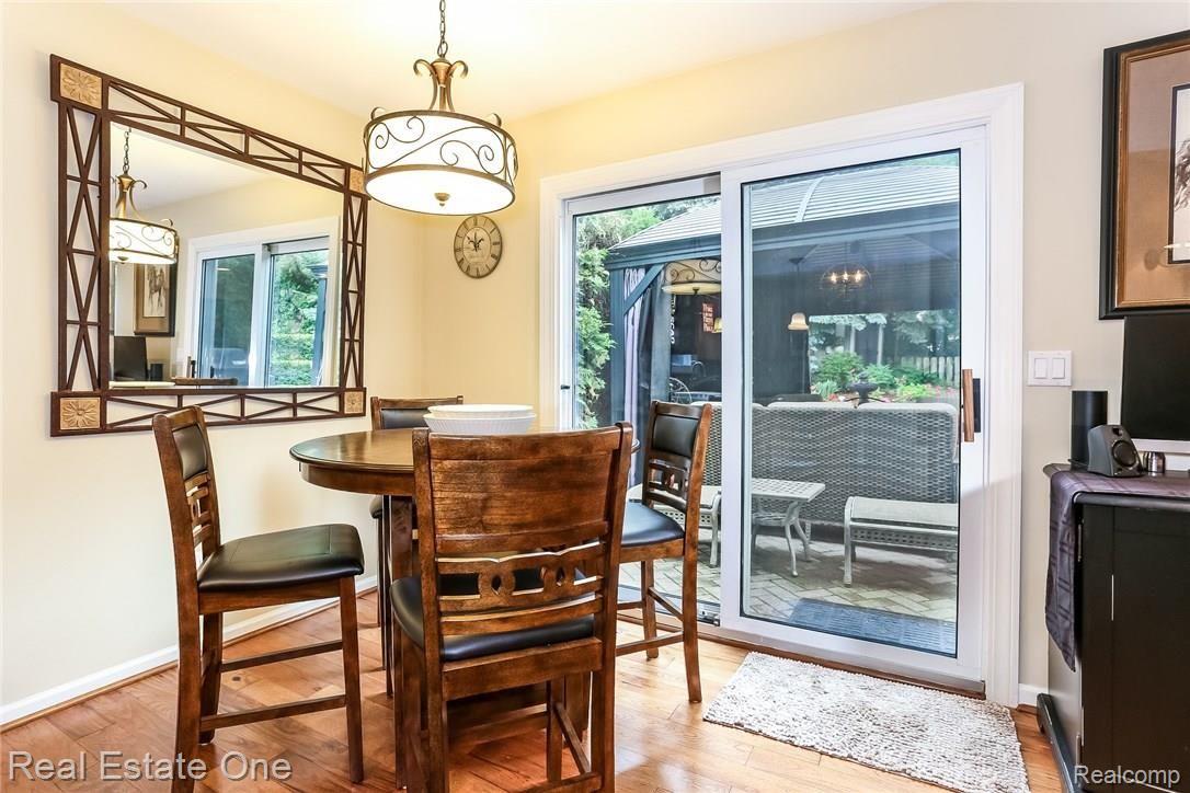 42374 Cherry Hill Road Novi, MI 48375 - Photo 10 of 40 008-Breakfast_Nook-5925797-medium.jpg