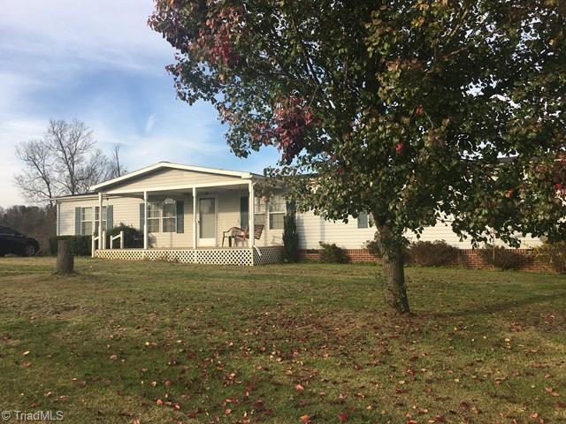 325 Rab Road Purlear, NC 28665 - Photo 3 of 32