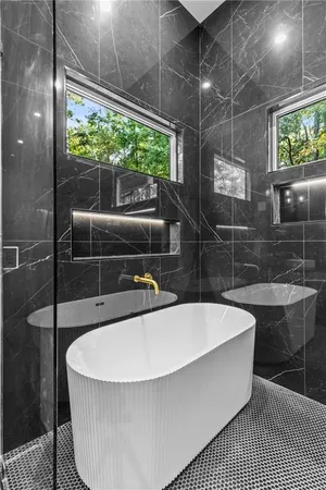 $869,500 | 670 Loganville Highway, Winder, GA 30680