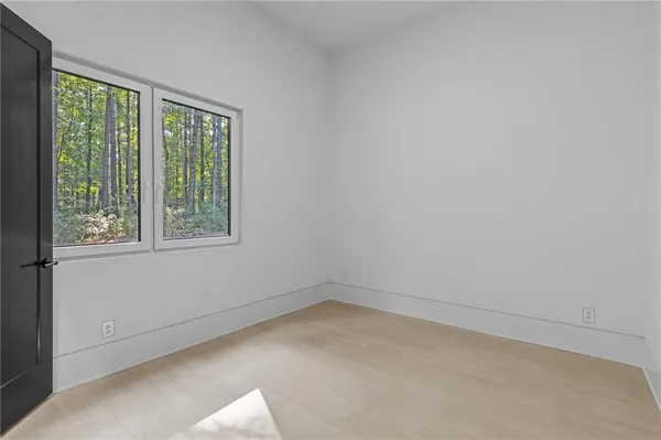$869,500 | 670 Loganville Highway, Winder, GA 30680