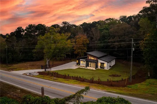 $869,500 | 670 Loganville Highway, Winder, GA 30680