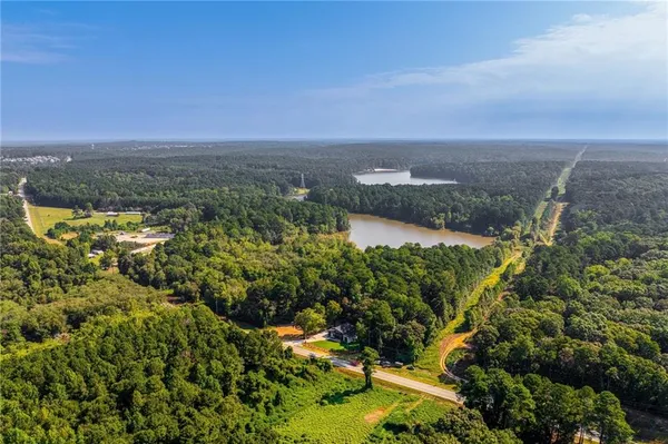 $869,500 | 670 Loganville Highway, Winder, GA 30680