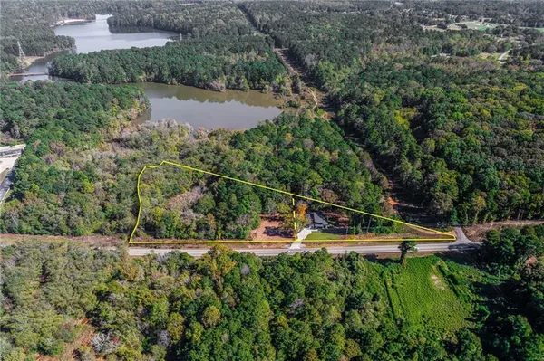 $869,500 | 670 Loganville Highway, Winder, GA 30680