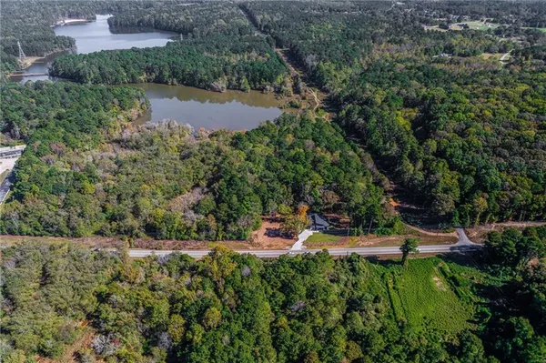 $869,500 | 670 Loganville Highway, Winder, GA 30680