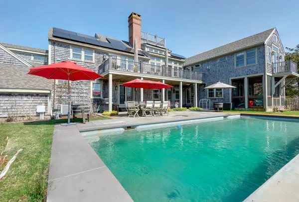 $7,500,000 | 5 Old Quidnet Milk Route, Nantucket, MA 02554