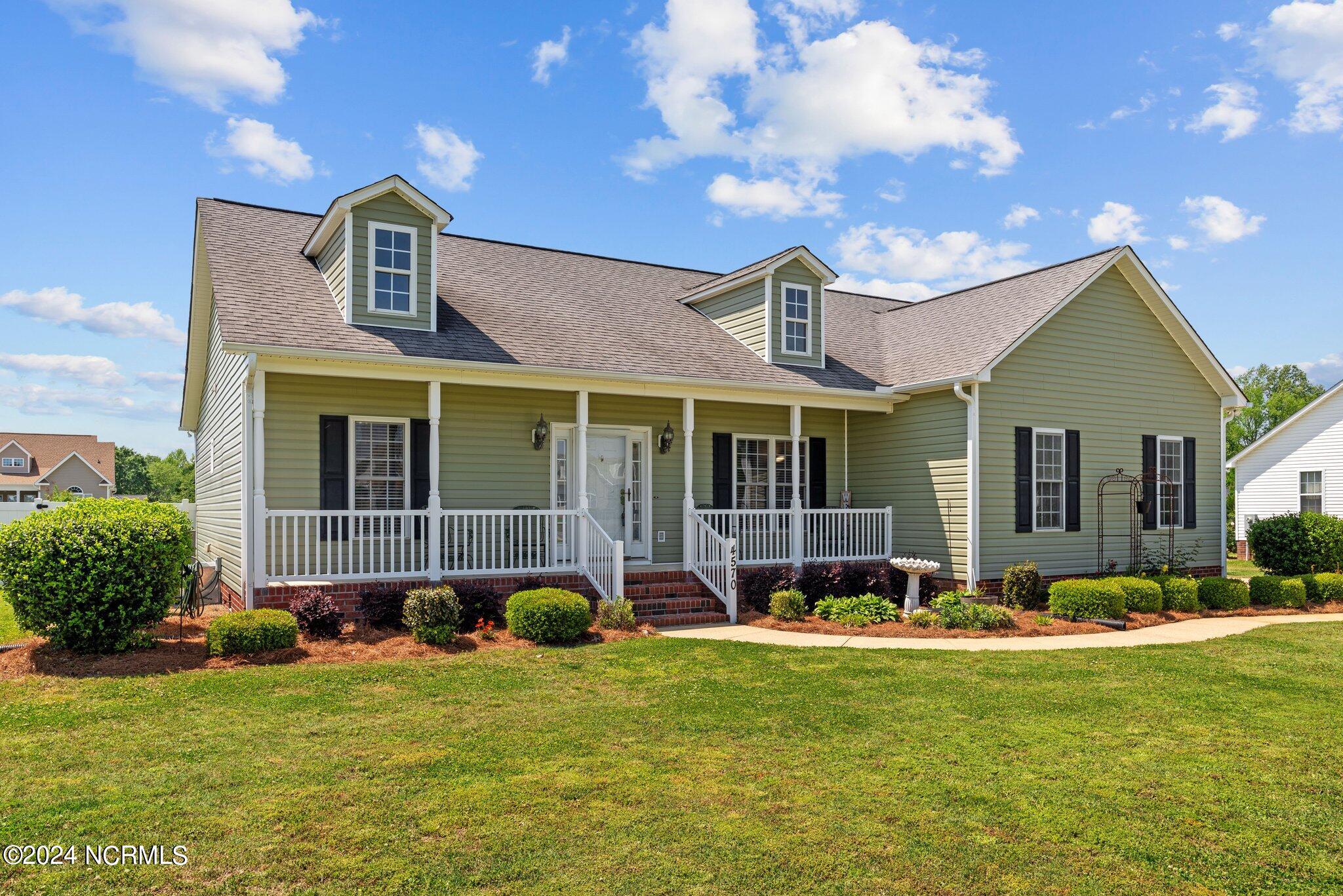 4570 Rountree Road Winterville, NC 28590 - Photo 2 of 37 12-web-or-mls-DSC_4894