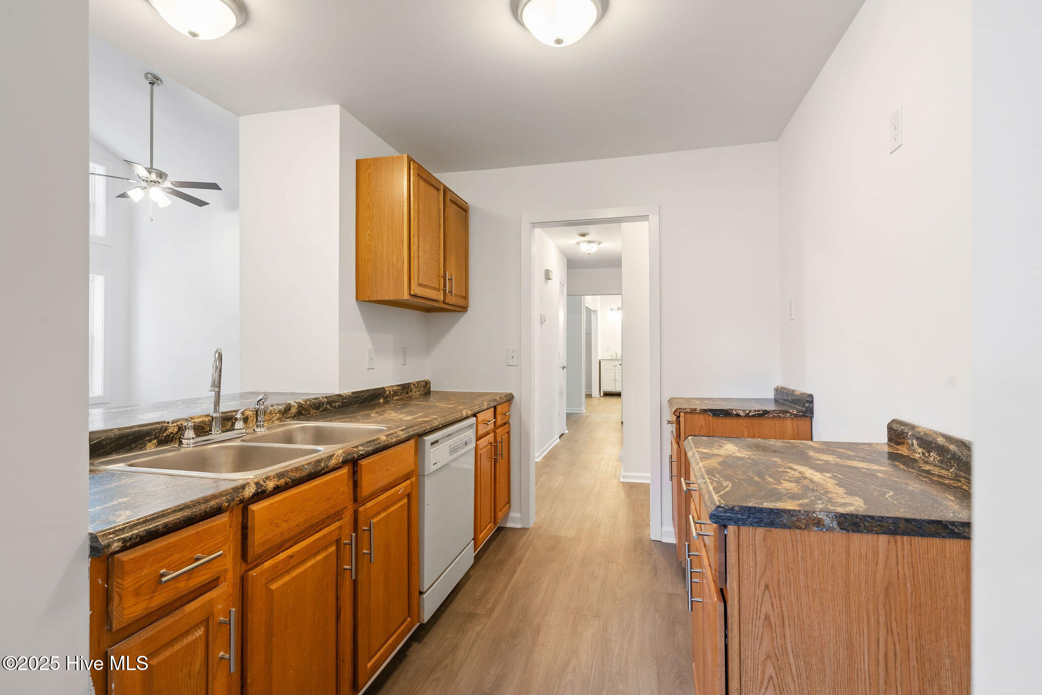 710 Summit Road Southport, NC 28461 - Photo 25 of 41 710SummitRd-63