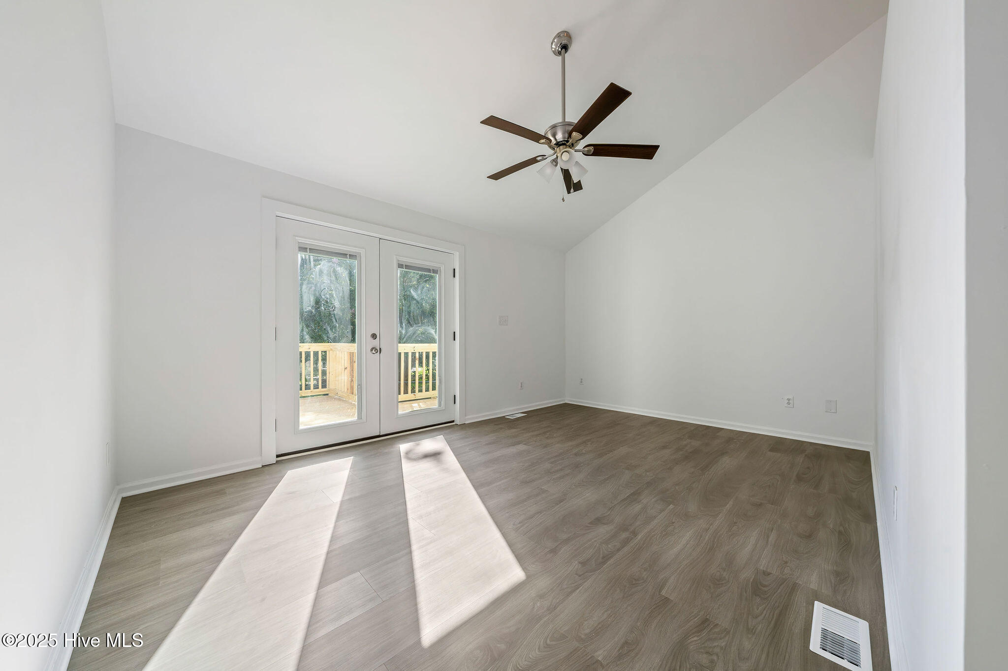 710 Summit Road Southport, NC 28461 - Photo 30 of 41 Master