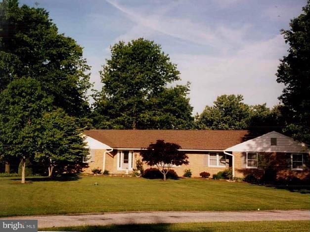 14006 Foxland Road Phoenix, MD 21131 - Photo 2 of 30 Exterior (Front)