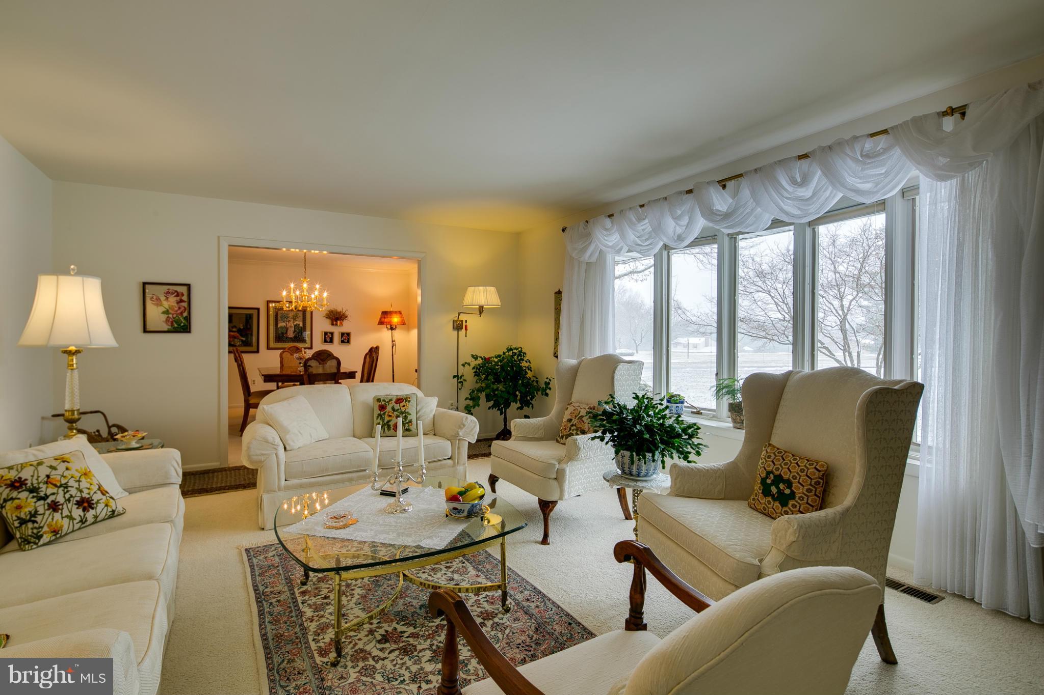 14006 Foxland Road Phoenix, MD 21131 - Photo 9 of 30 Living Room