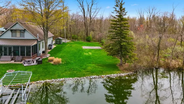 $215,000 | 4615 East 640 South, Wolcottville, IN 46795