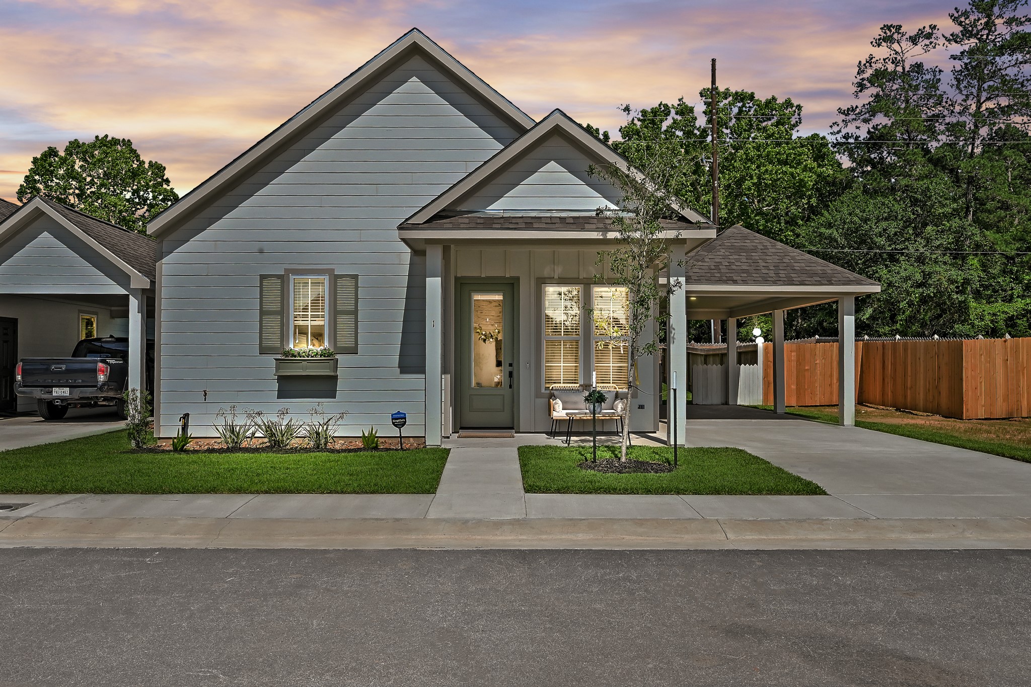 Beautiful home during twilight hours!
Model Home.
