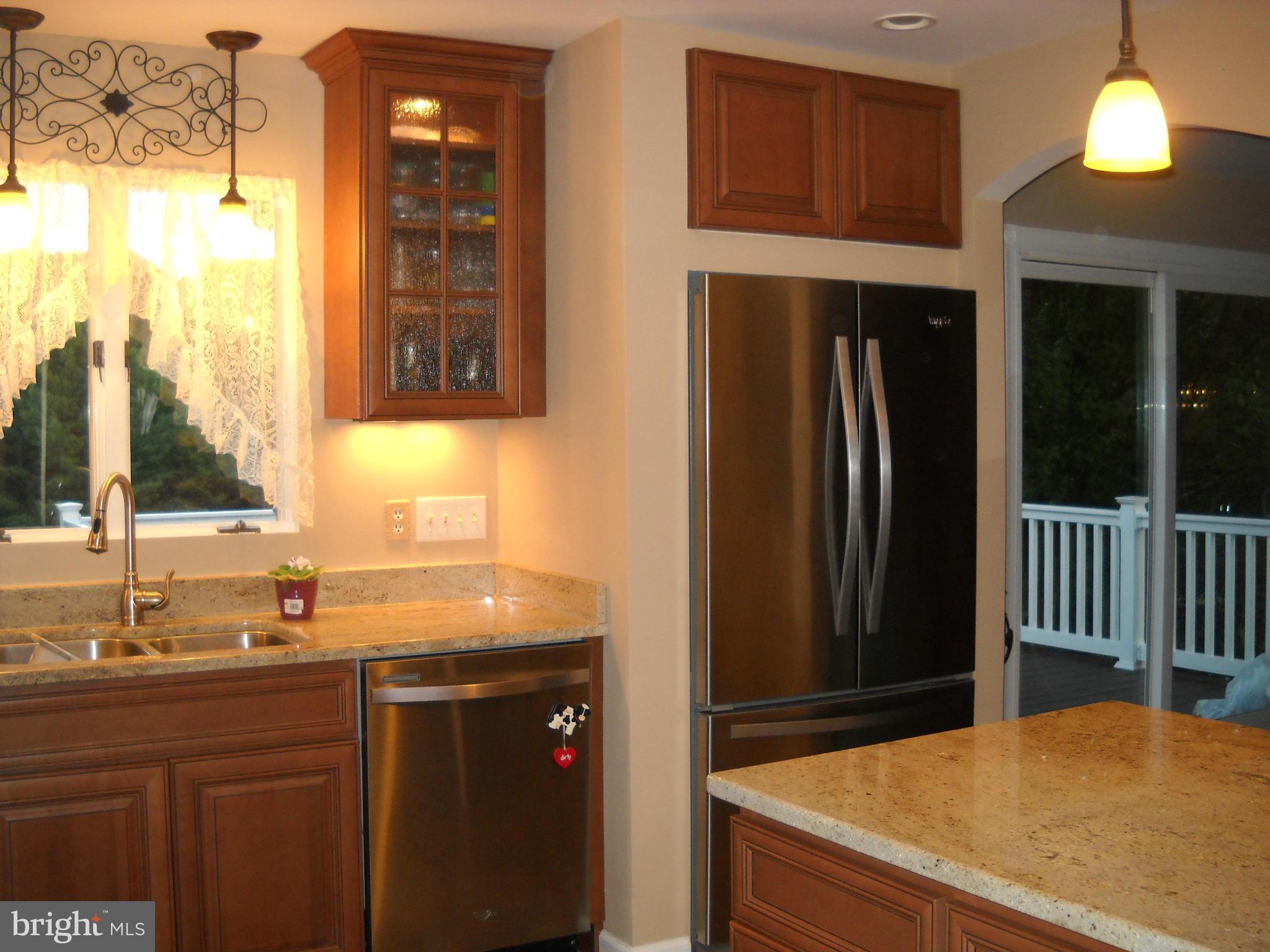 1811 Dennings Road New Windsor, MD 21776 - Photo 4 of 29 Kitchen