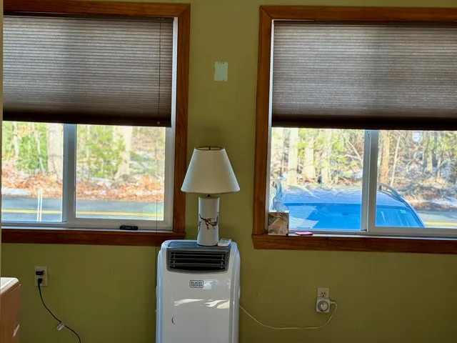 $229,000 | 176 Lower Collins Street, Seabrook, NH 03874