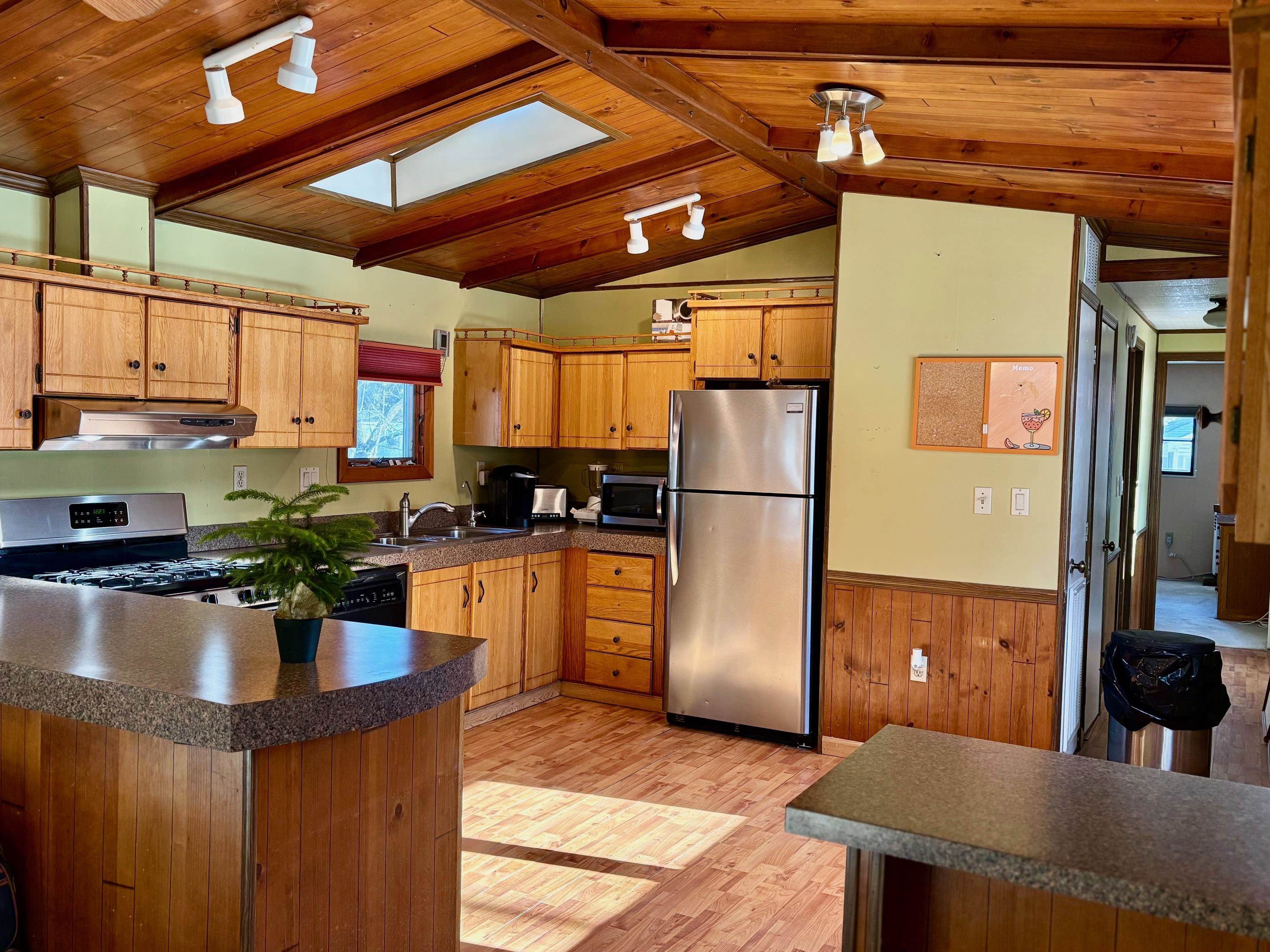 176 Lower Collins Street Seabrook, NH 03874 - Photo 2 of 21