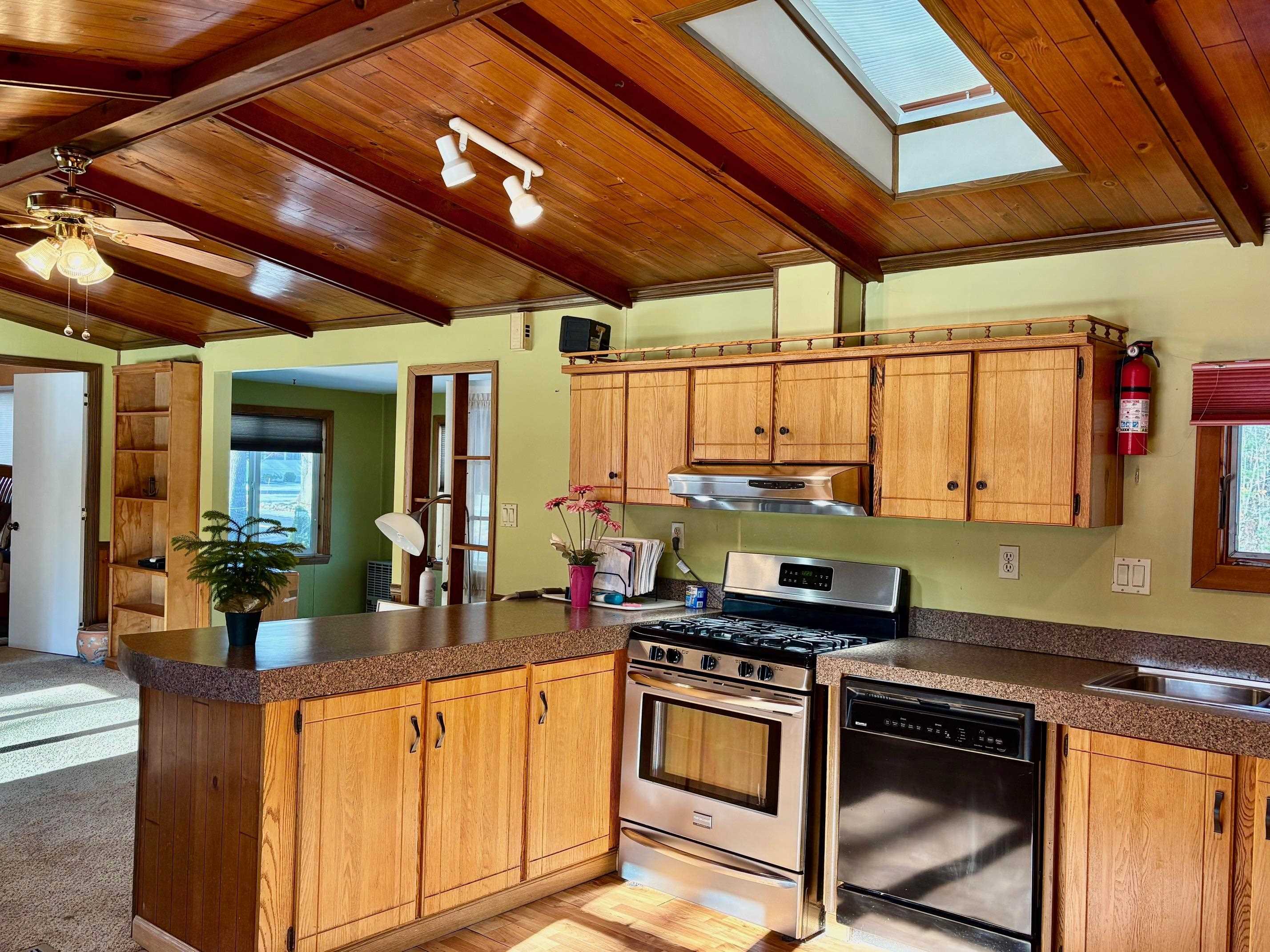 176 Lower Collins Street Seabrook, NH 03874 - Photo 7 of 21