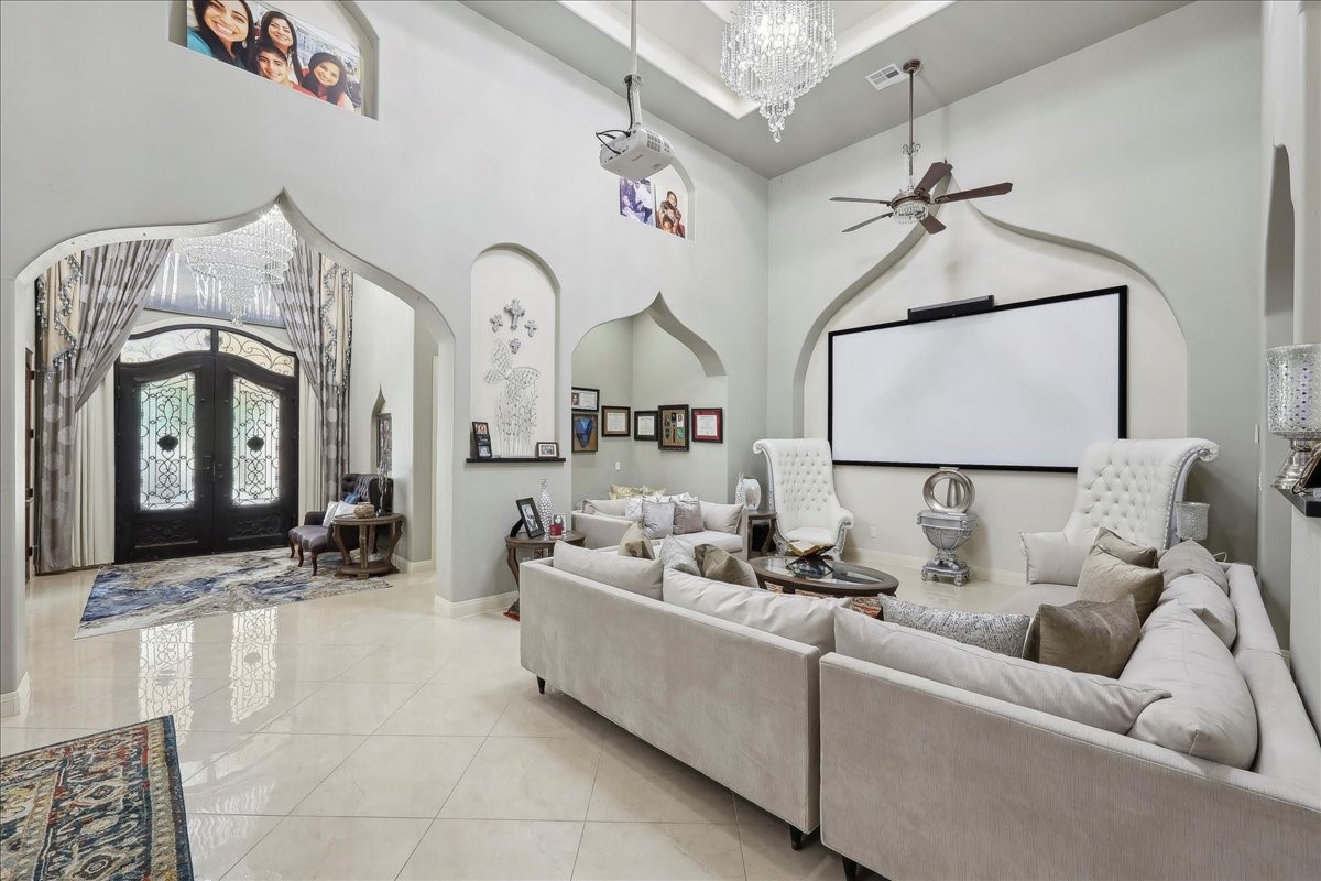 12460 Keith Road Beaumont, TX 77713 - Photo 3 of 40 a living room with furniture