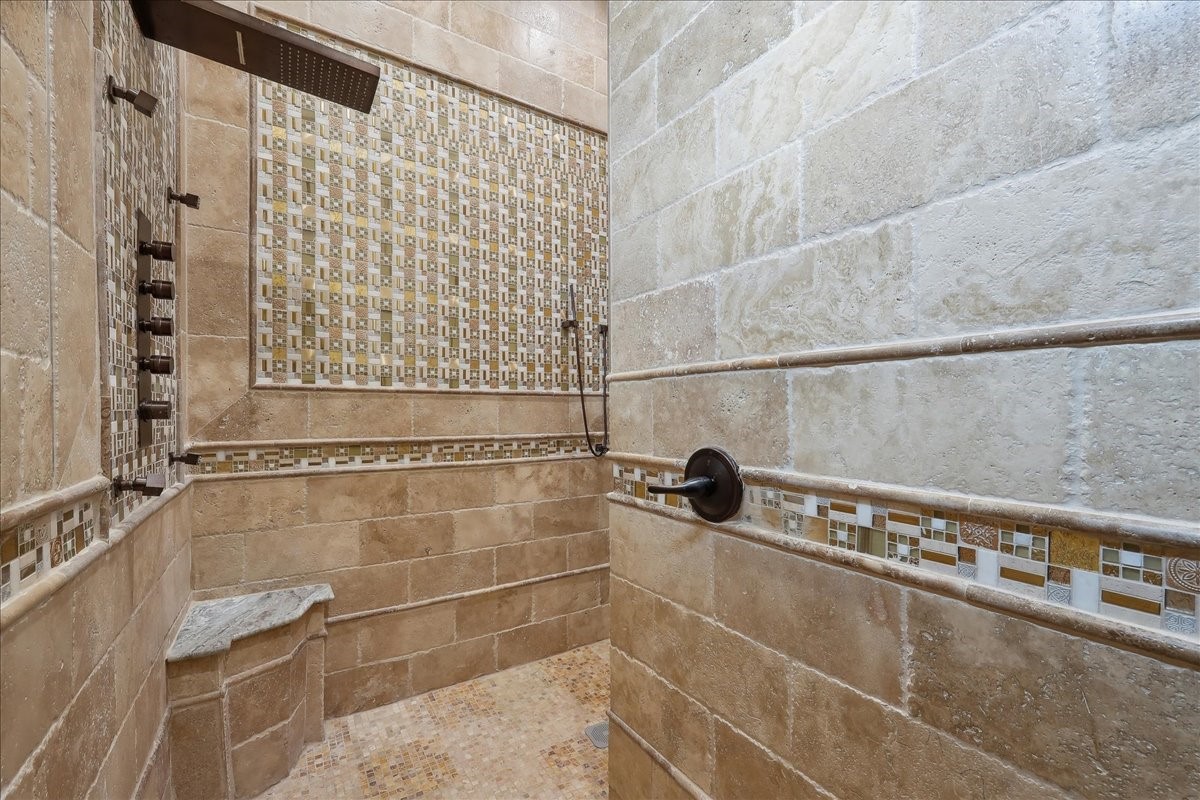 12460 Keith Road Beaumont, TX 77713 - Photo 32 of 40 a bathroom with a shower