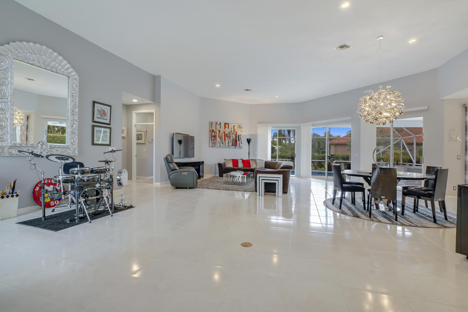 7634 La Corniche Circle Boca Raton, FL 33433 - Photo 14 of 36 GREAT ROOM
