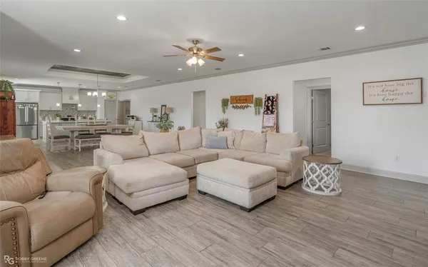 $425,000 | 396 Collinswood Road, Stonewall, LA 71078