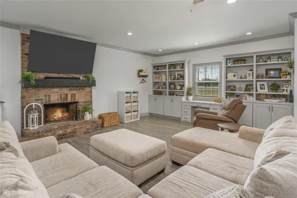 $425,000 | 396 Collinswood Road, Stonewall, LA 71078