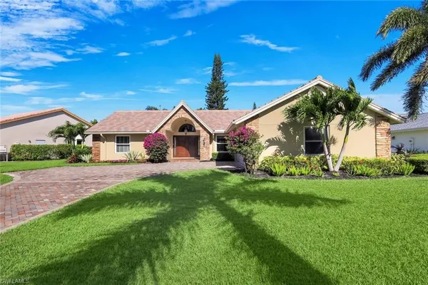 $750,000 | 28584 Clinton Lane, Bonita Springs, FL 34134