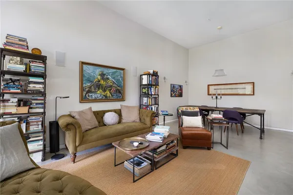 $5,000 | 426 Spring Street, Unit 101, Newport, RI 02840