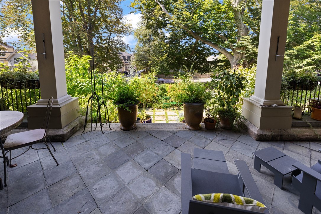 426 Spring Street, Unit 101 Newport, RI 02840 - Photo 24 of 37