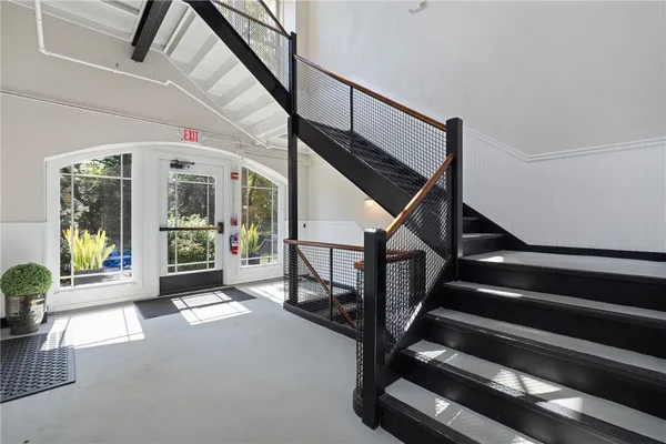 $5,000 | 426 Spring Street, Unit 101, Newport, RI 02840