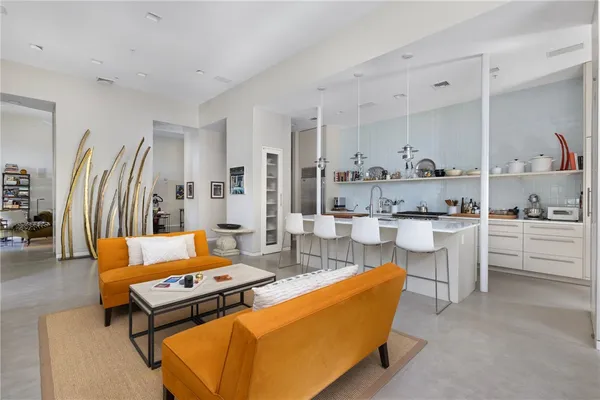 $5,000 | 426 Spring Street, Unit 101, Newport, RI 02840