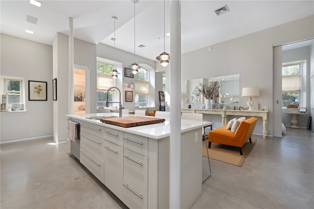 426 Spring Street, Unit 101 Newport, RI 02840 - Photo 6 of 37