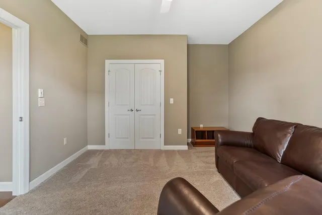 $715,000 | 1503 English Oak Drive, Champaign, IL 61822