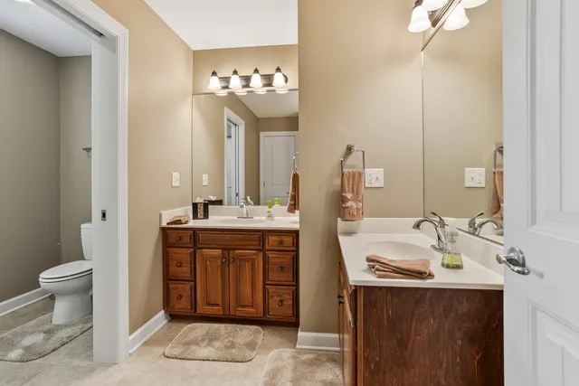 $715,000 | 1503 English Oak Drive, Champaign, IL 61822