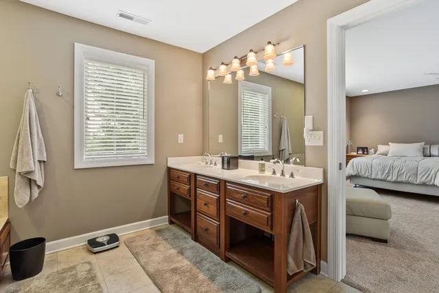 $715,000 | 1503 English Oak Drive, Champaign, IL 61822