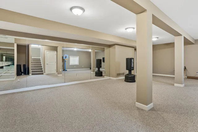 $715,000 | 1503 English Oak Drive, Champaign, IL 61822