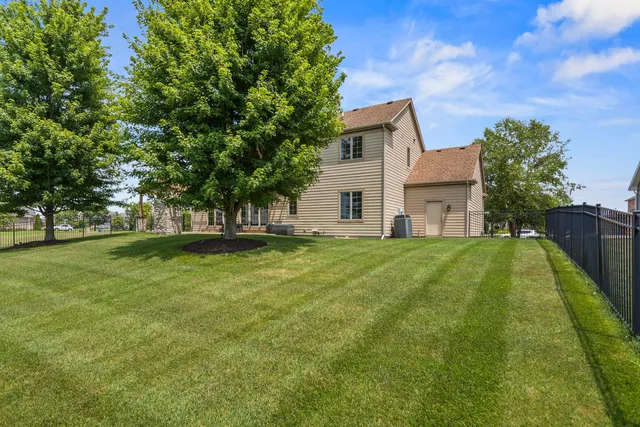 $715,000 | 1503 English Oak Drive, Champaign, IL 61822