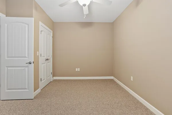 $699,900 | 1503 English Oak Drive, Champaign, IL 61822