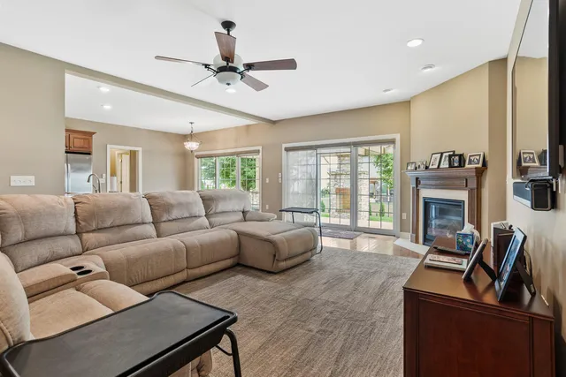 $715,000 | 1503 English Oak Drive, Champaign, IL 61822