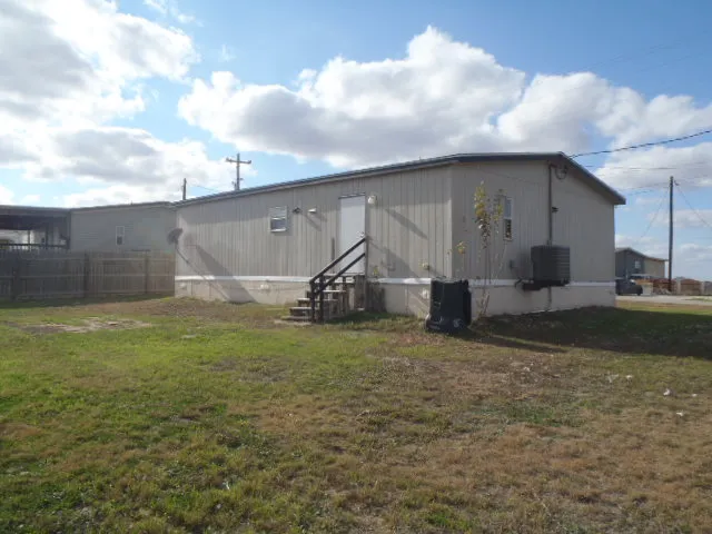 $195,000 | 964 Railyard Drive, Kyle, TX 78640