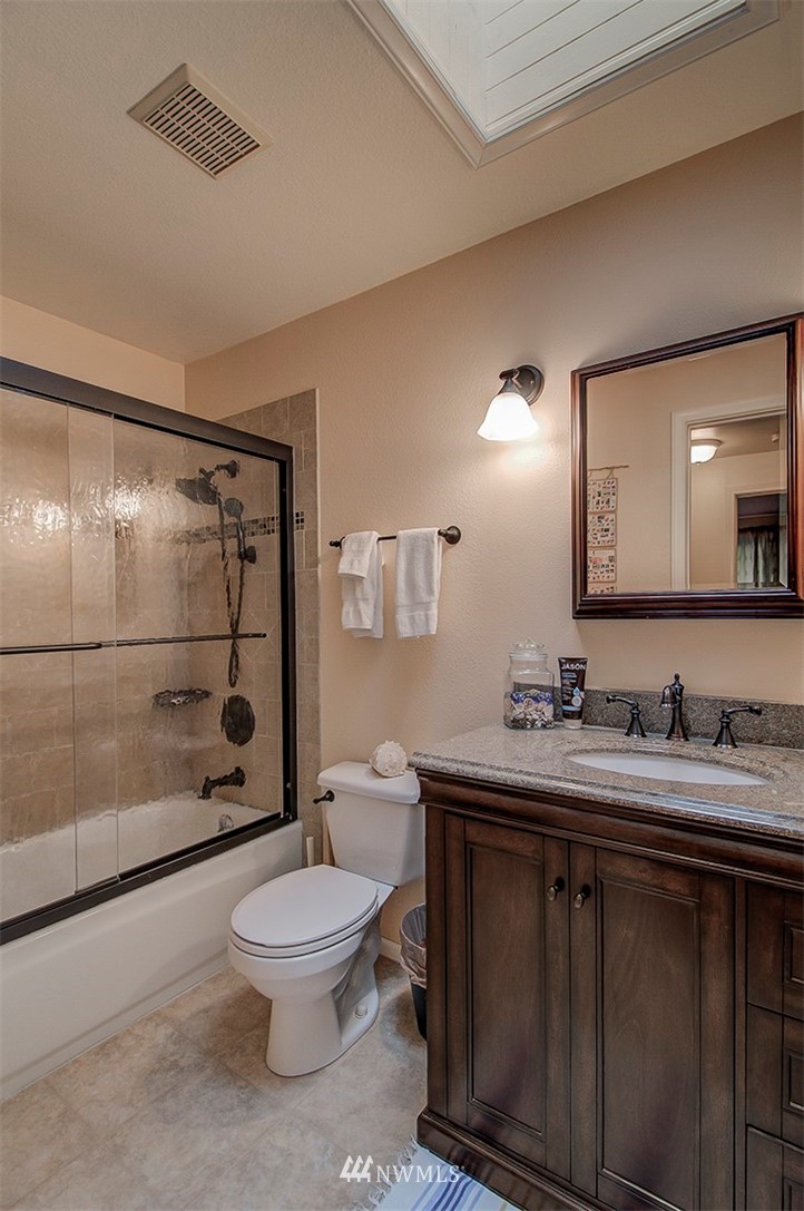 15812 130th Place Southeast Renton, WA 98058 - Photo 14 of 25 Gallery Image 14