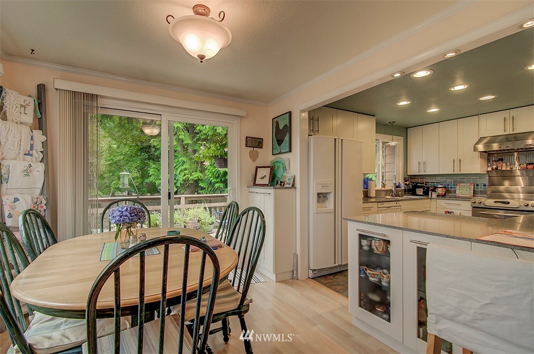 15812 130th Place Southeast Renton, WA 98058 - Photo 10 of 25 Gallery Image 10