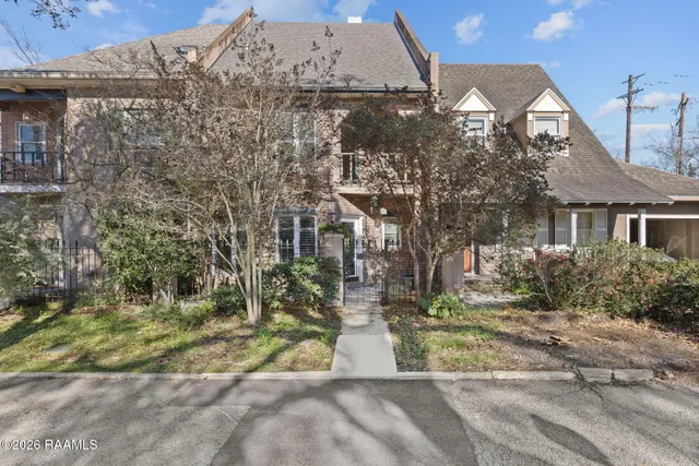 $249,900 | 557 Esplanade, Lafayette, LA 70508
