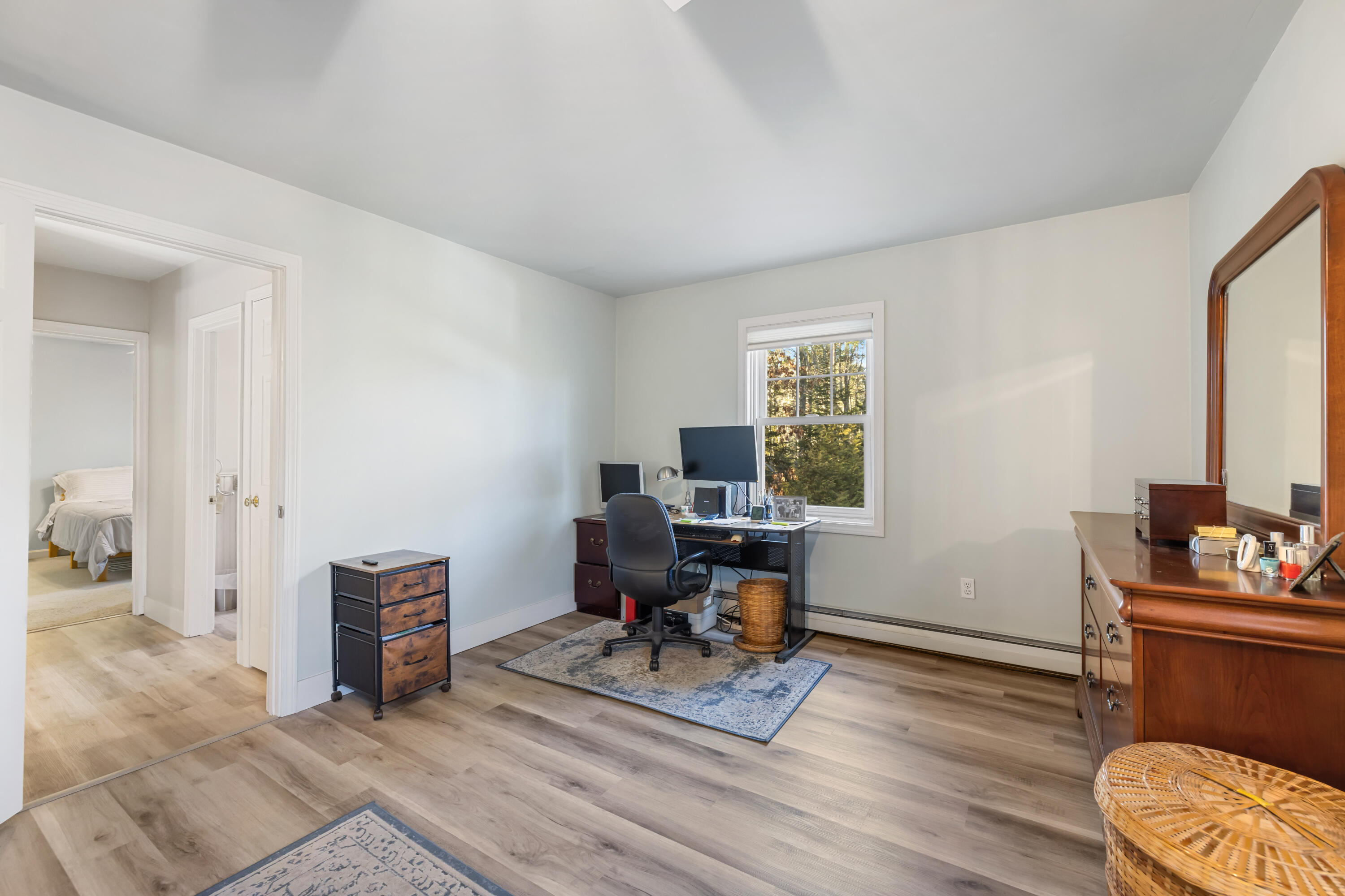 24 R Old Cape Road Kennebunkport, ME 04046 - Photo 29 of 39 Bedroom 1/hall