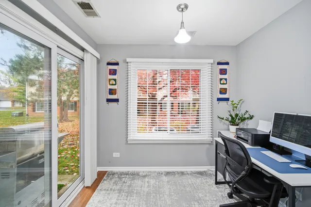 $309,000 | 1345 East Evergreen Drive, Unit 3, Palatine, IL 60074