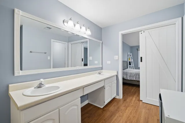 $309,000 | 1345 East Evergreen Drive, Unit 3, Palatine, IL 60074