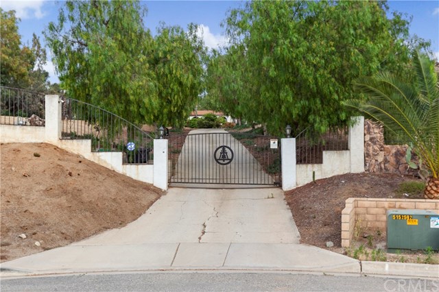 16940 Cll Espuela Riverside, CA 92504 - Photo 13 of 35 Gallery Image 13