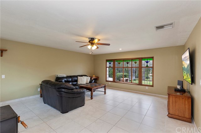 16940 Cll Espuela Riverside, CA 92504 - Photo 22 of 35 Gallery Image 22