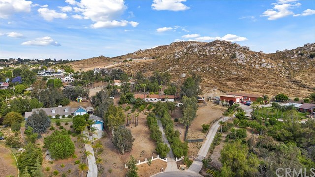 16940 Cll Espuela Riverside, CA 92504 - Photo 32 of 35 Gallery Image 32