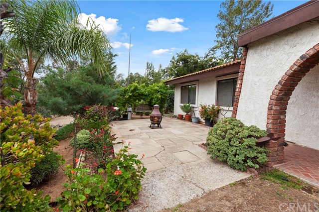 16940 Cll Espuela Riverside, CA 92504 - Photo 7 of 35 Gallery Image 7
