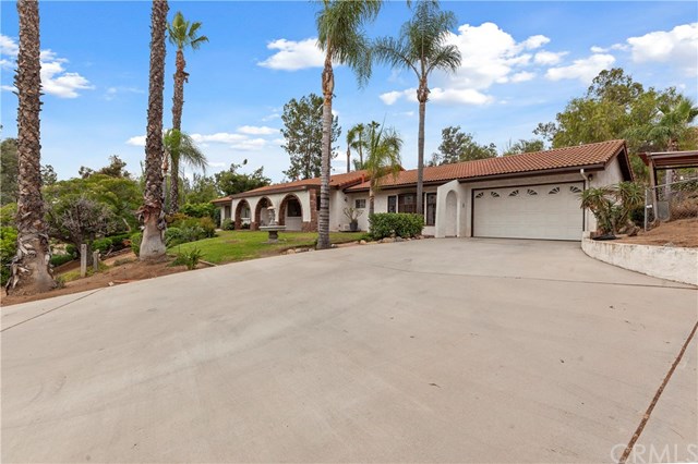 16940 Cll Espuela Riverside, CA 92504 - Photo 8 of 35 Gallery Image 8